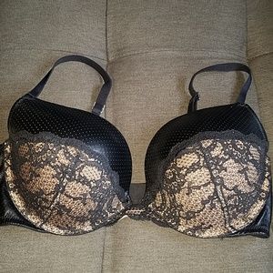Victoria's Secret Pushup Bra